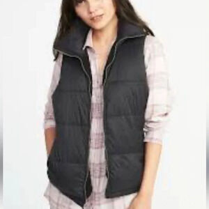 COPY - NWT Old Navy Puffer Vest size XL